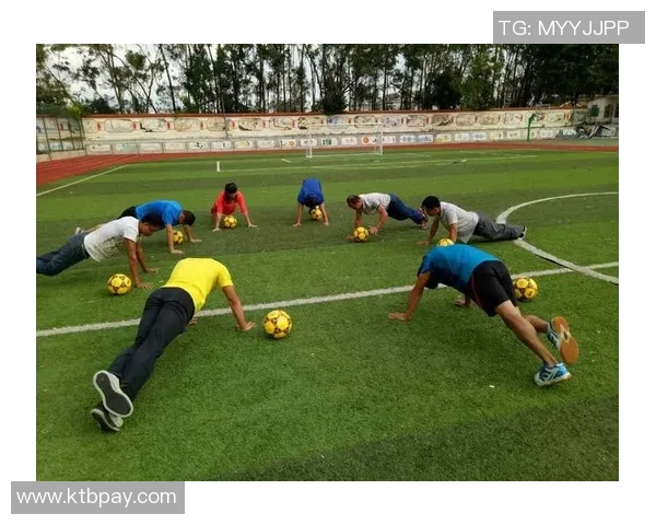 提升足球表现的必备技巧足球拉伸动作全解析与实用指南 提升足球表现的必备技巧足球拉伸动作全解析与实用指南